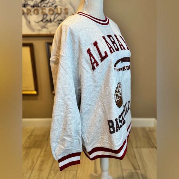 New! QUEEN OF SPARKLES Licensed Alabama Basketball Sweatshirt - Picture 5 of 10
